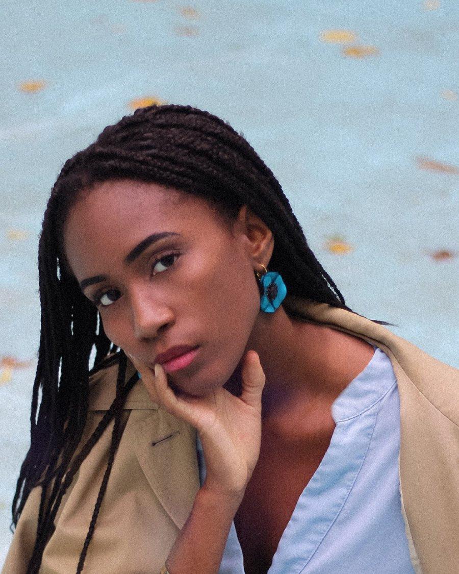 boucles d'oreilles pour oreilles non percées bleues all-groups