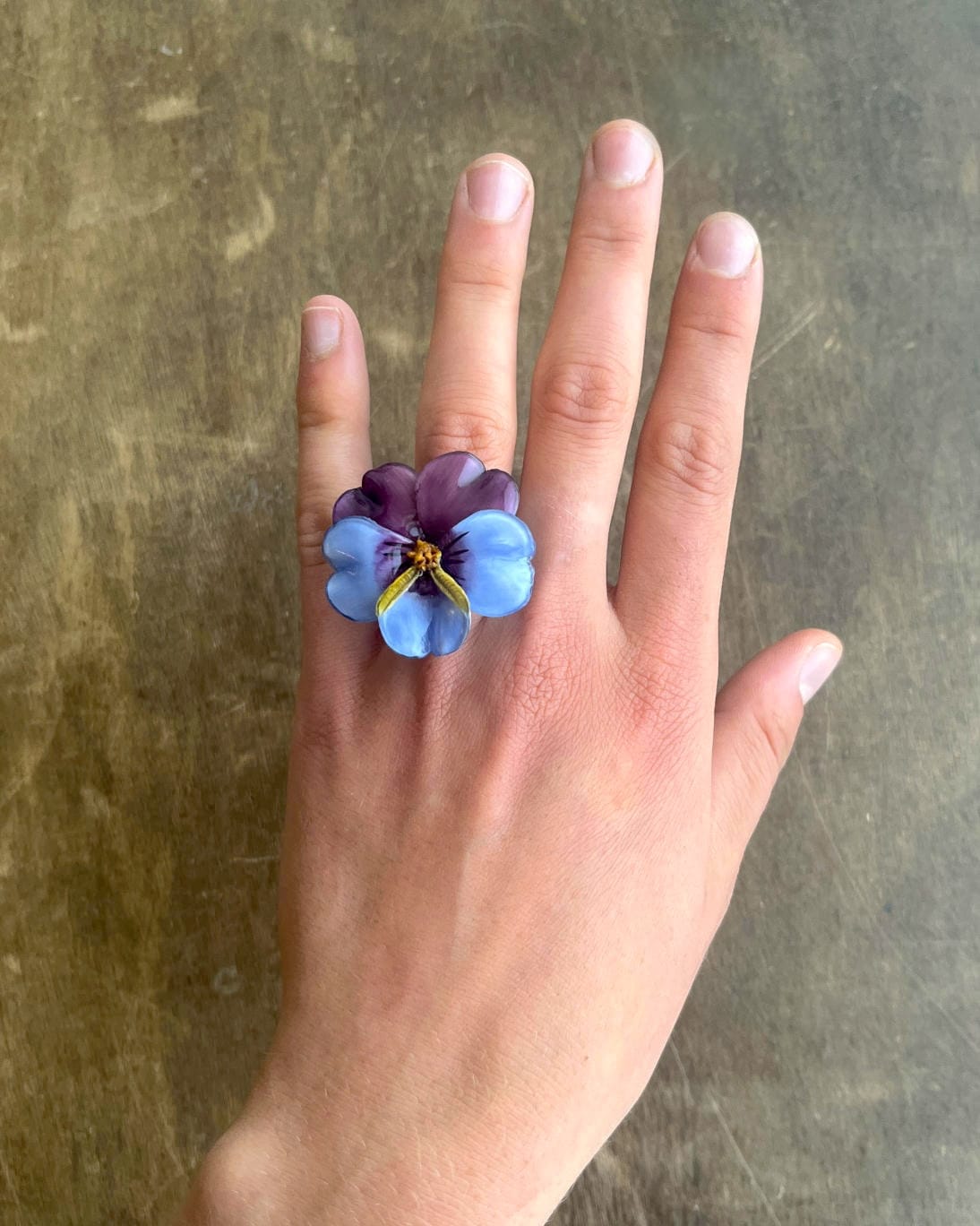 all-groups bague femme originale bleue et violette en forme de fleur