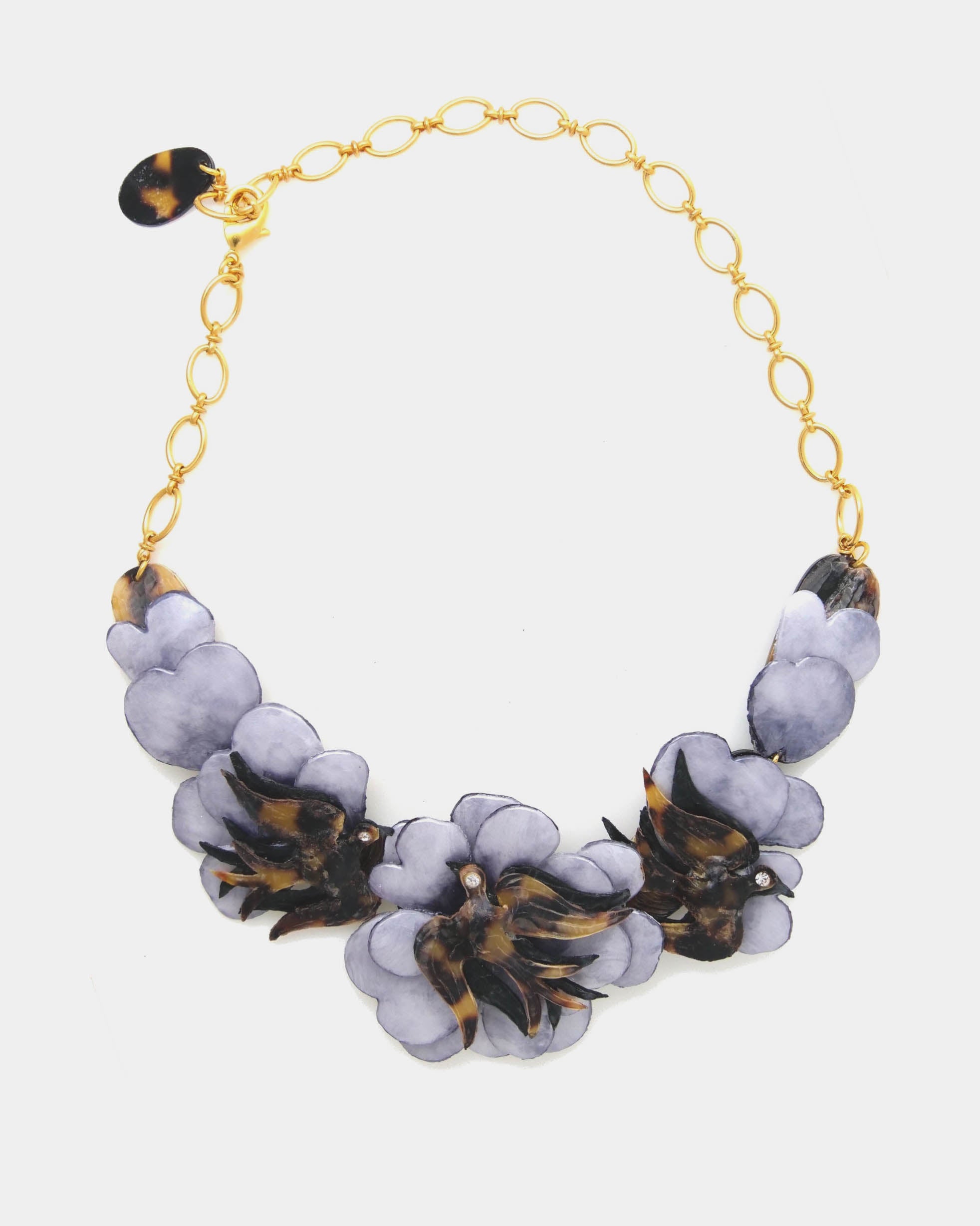 collier cabourg d'oiseaux sur des nuages, un bijou artisanal français