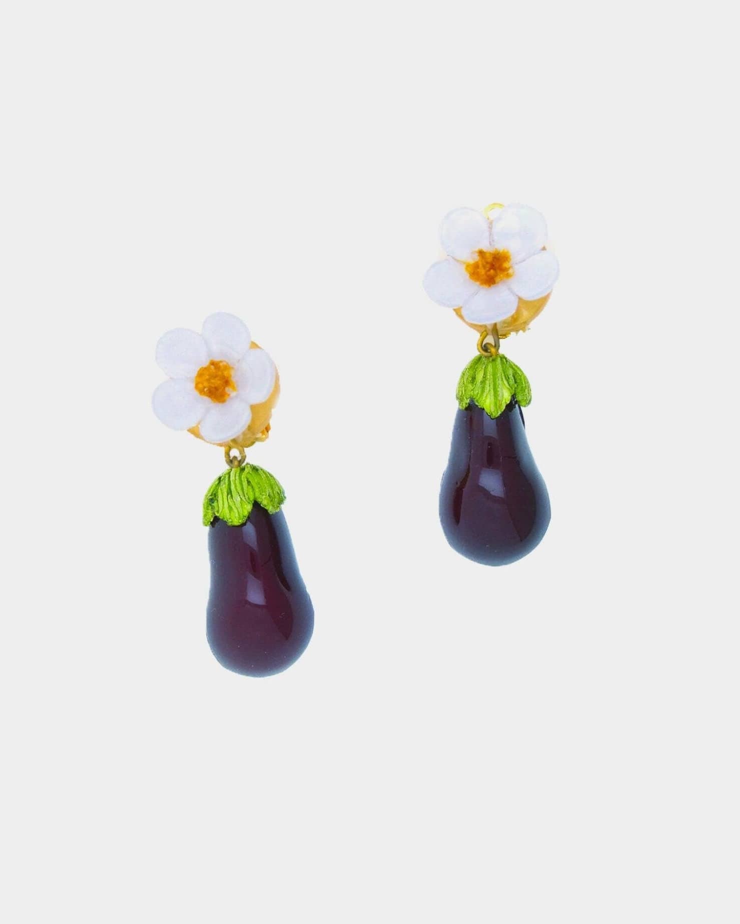 bijou fantaisie coloré, boucles d'oreilles aubergines violettes et fleuries