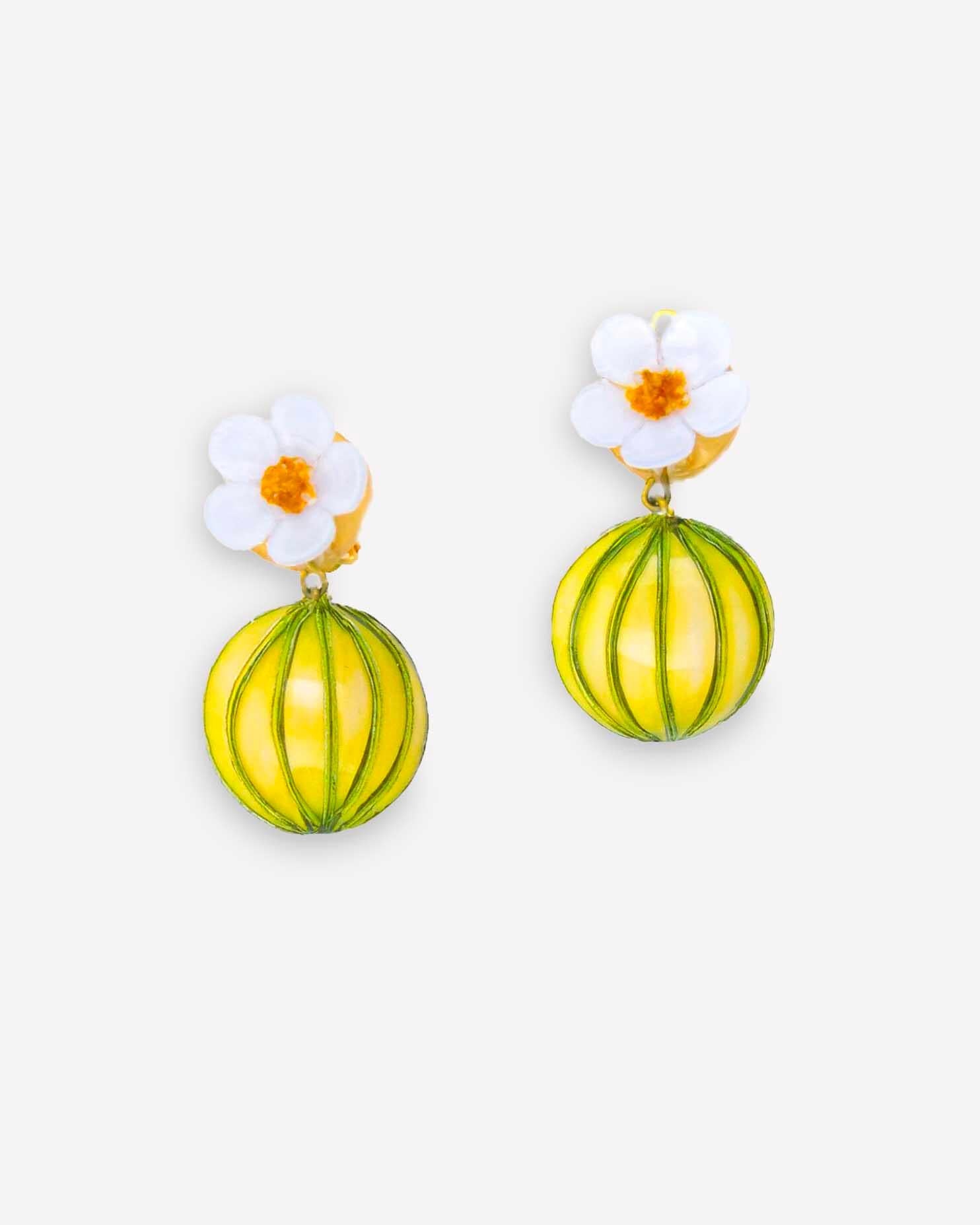 boucles d'oreilles fruits melon avec fleurs blanches