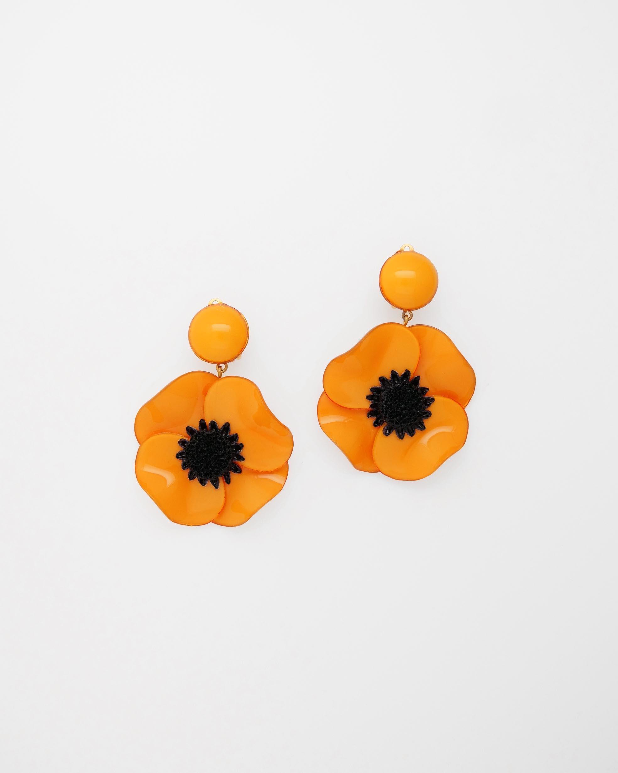 Petites boucles d'oreilles fantaisie longues couleur orange