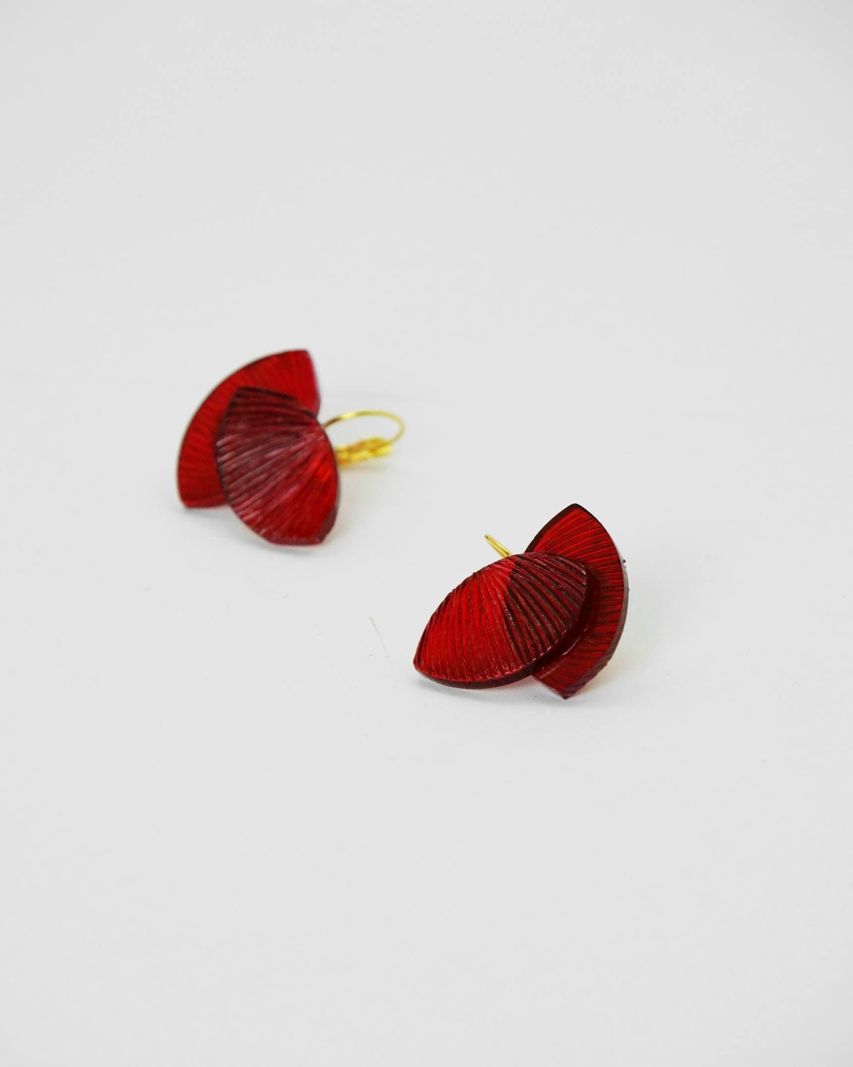 Mini boucles d'oreilles fantaisie colorées rouges