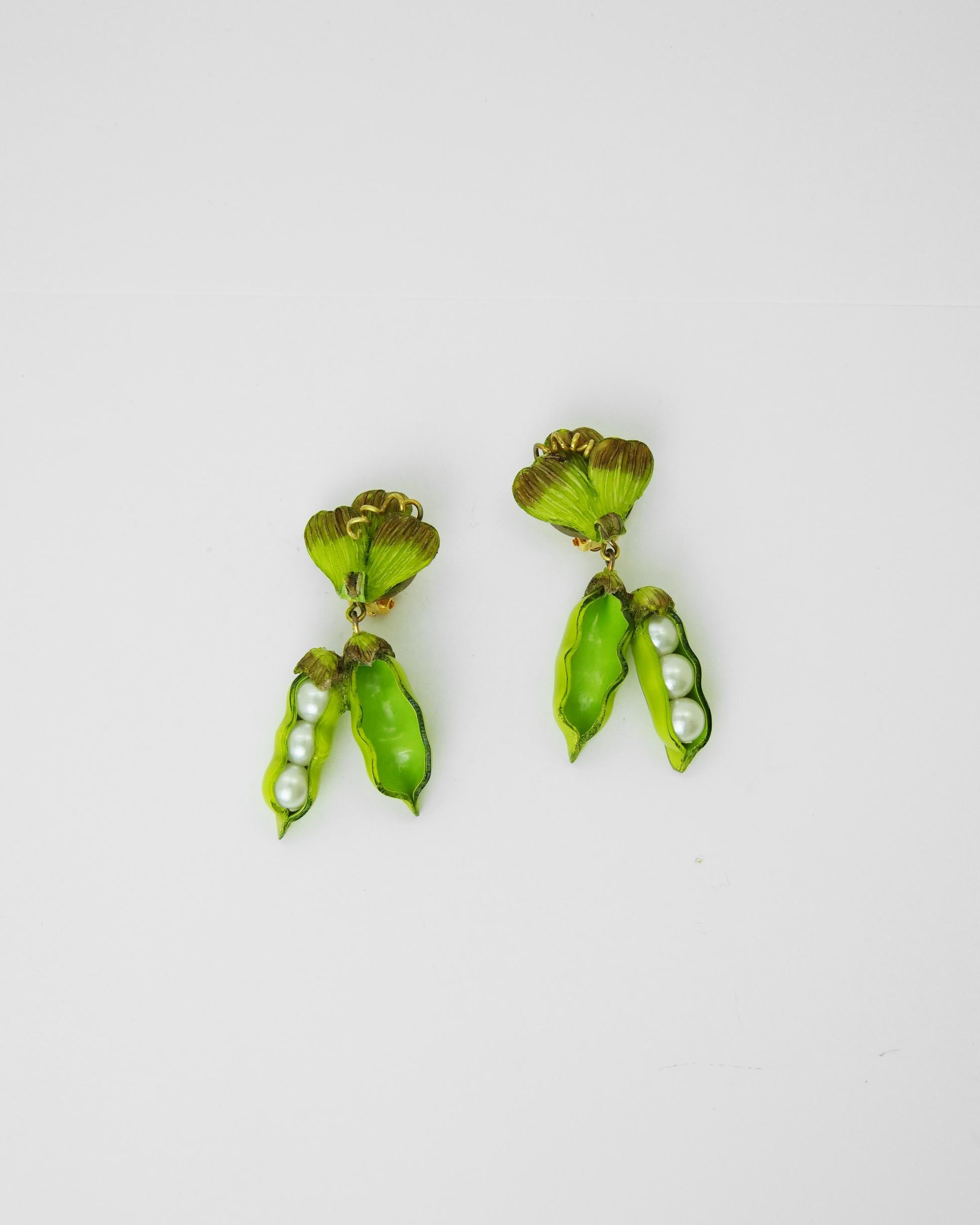 Boucles d'oreilles pendantes vertes en forme de petits pois