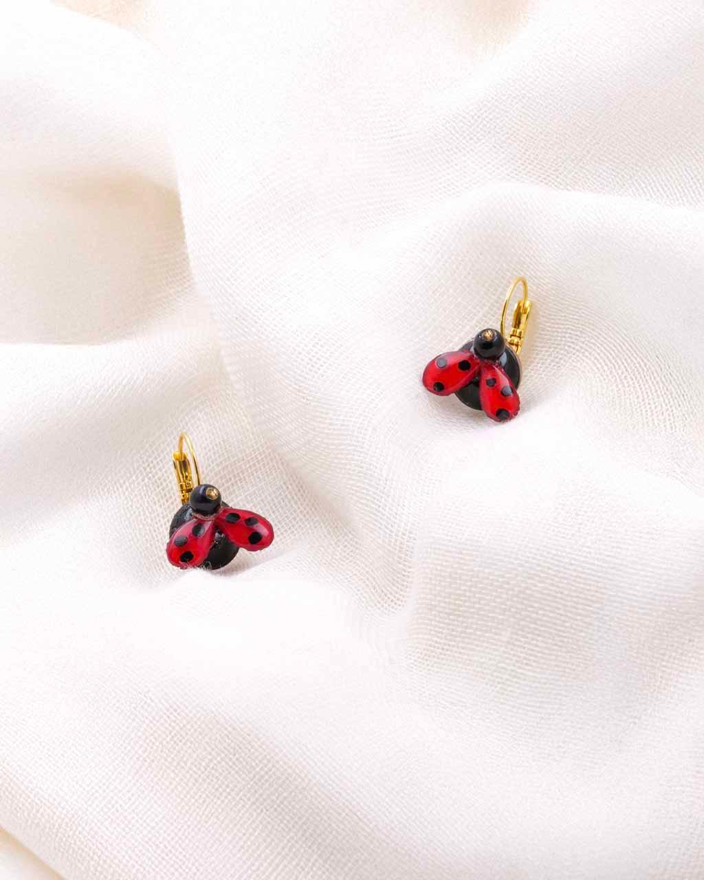 all-groups Petites boucles coccinelles attaches dormeuses