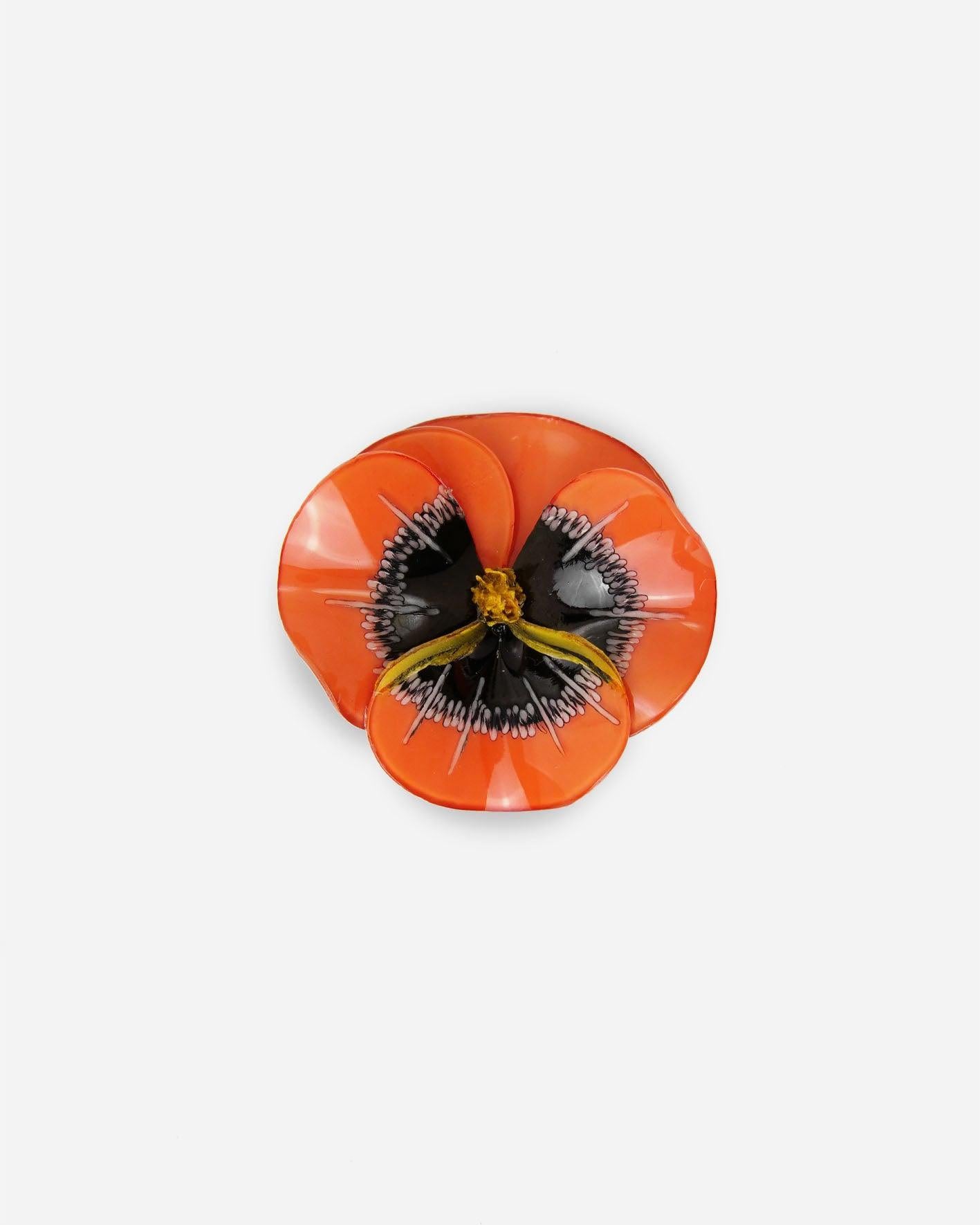 broche créateur fleurie de couleur jaune