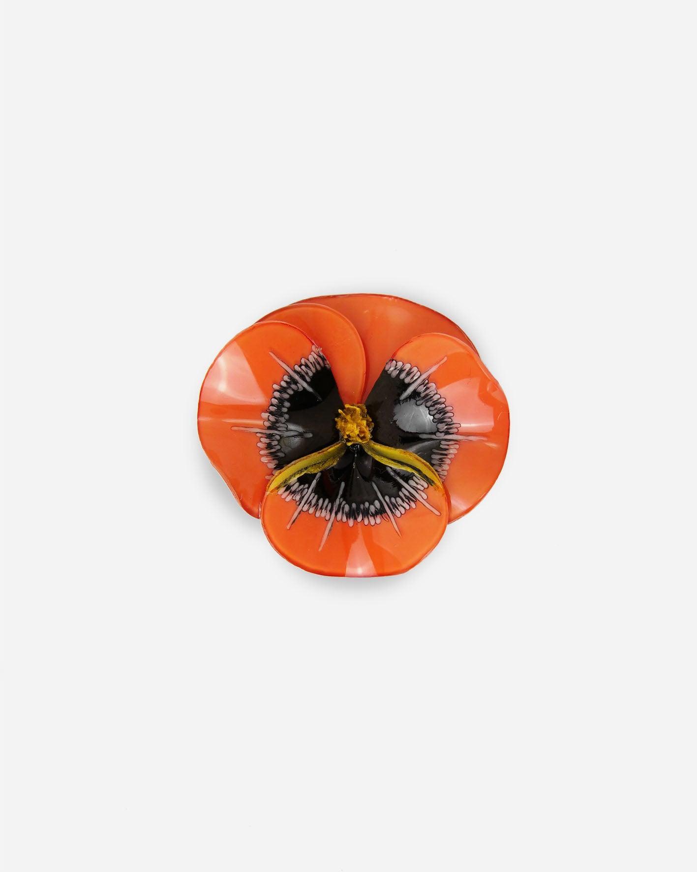 broche créateur fleurie de couleur jaune