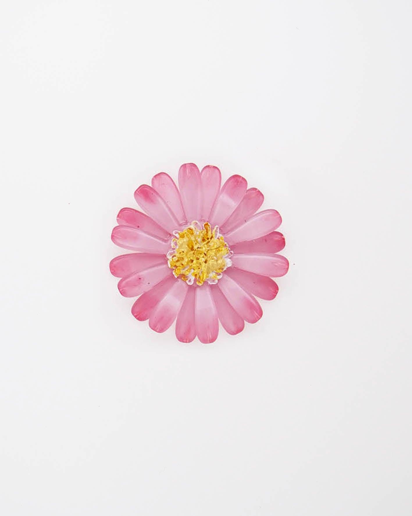 broche en fleur marguerite rose