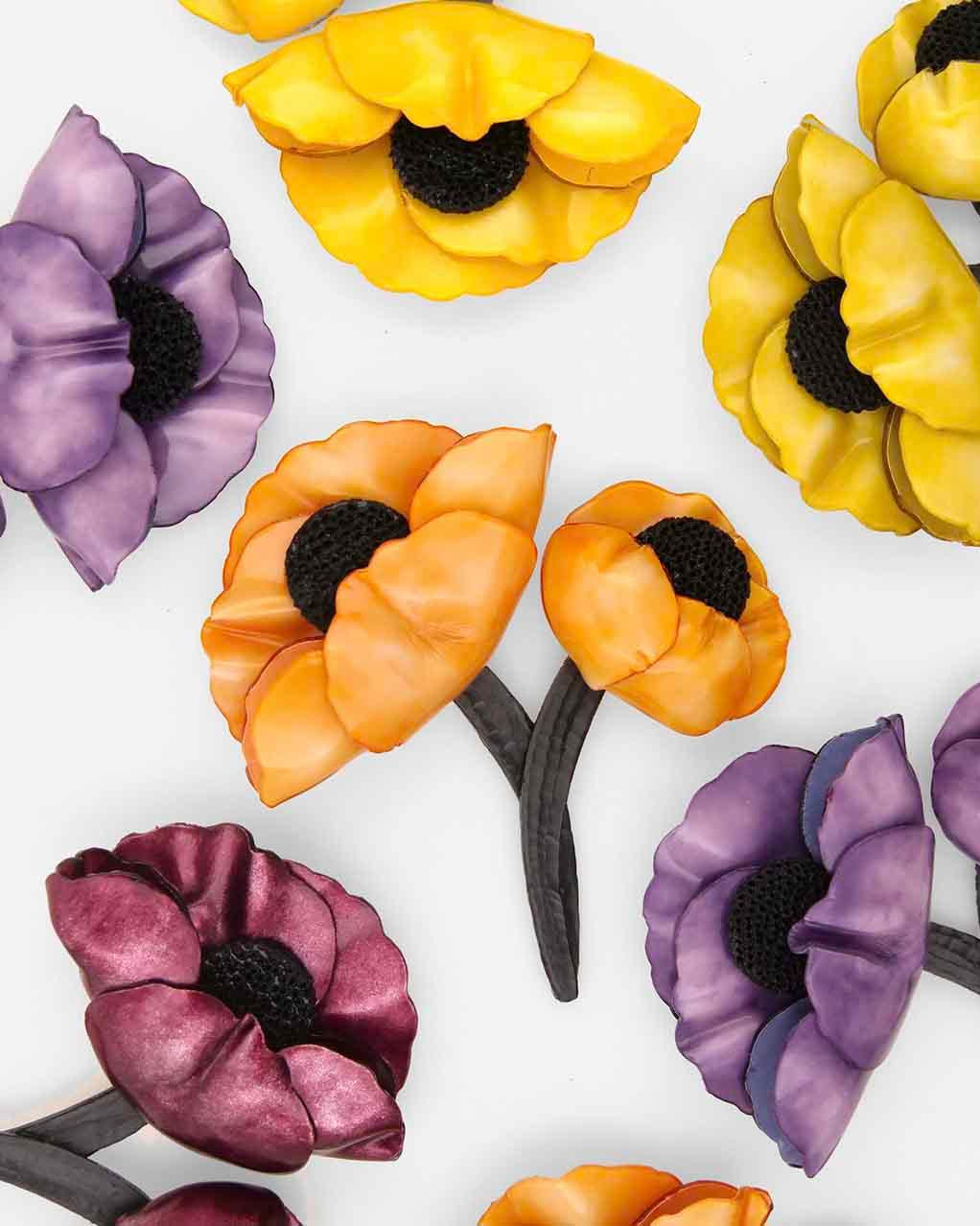 Broches fantaisie multicolores