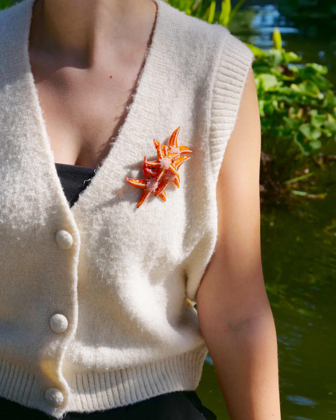 all-groups broche femme originale orange sur le thème de la plage