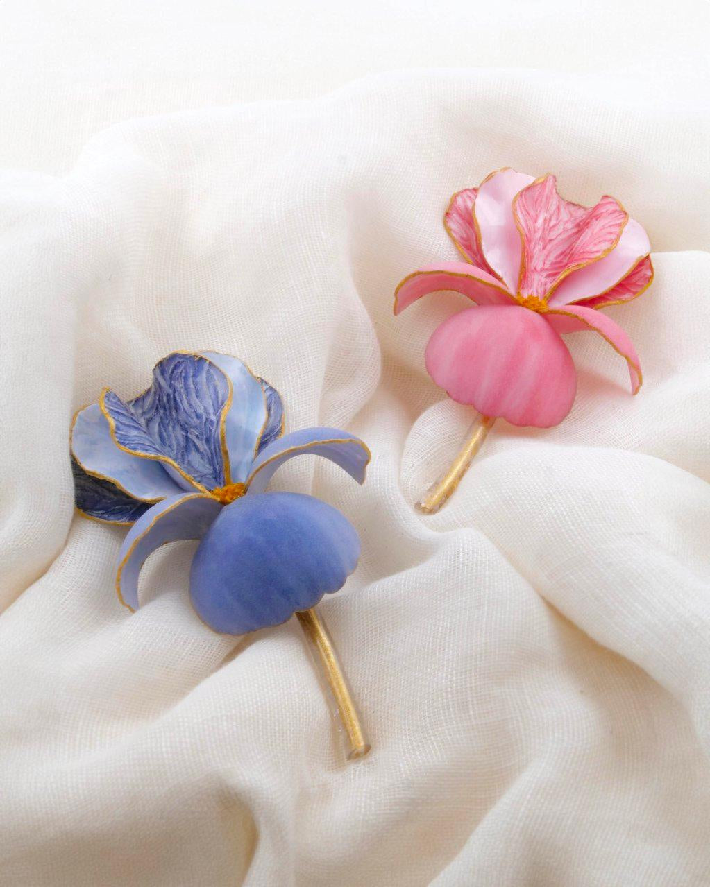 all-groups Broches fleurs effet velours rose et bleuet