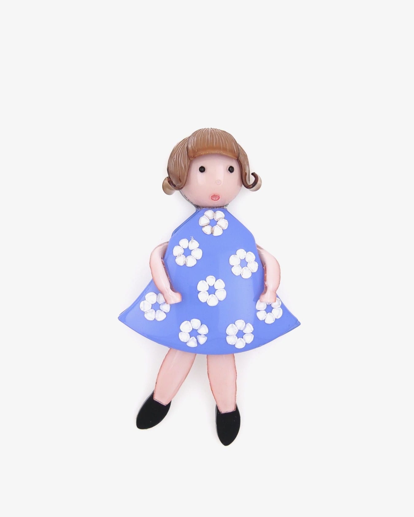 La broche bleuet Tifille est un bijou fleur unique pensé et produit par Ciléa Paris.