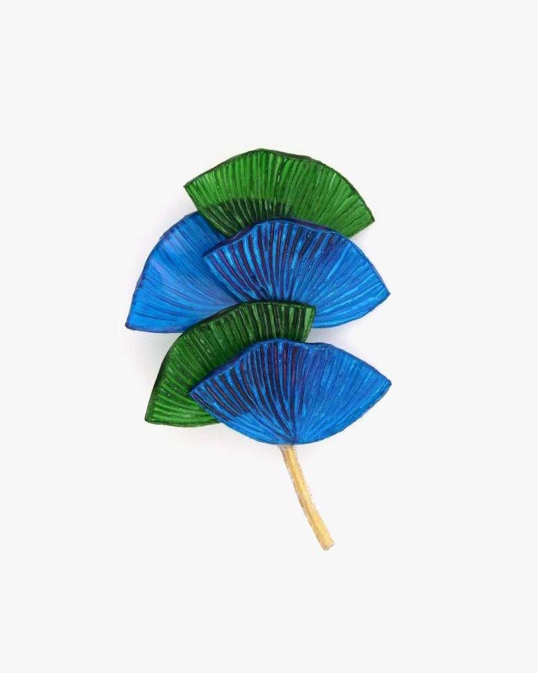 Broches originales bleues et vertes