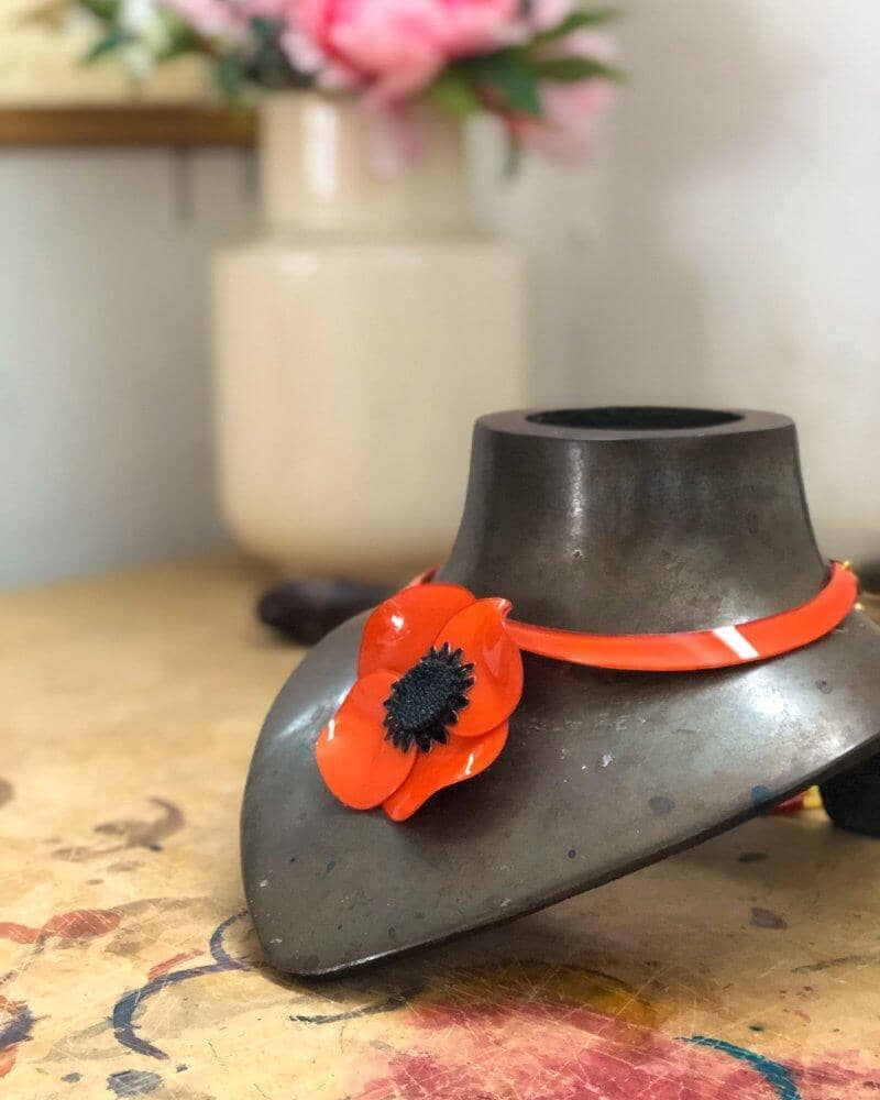 all-groups Grand collier des années 70 avec 1 fleur orange