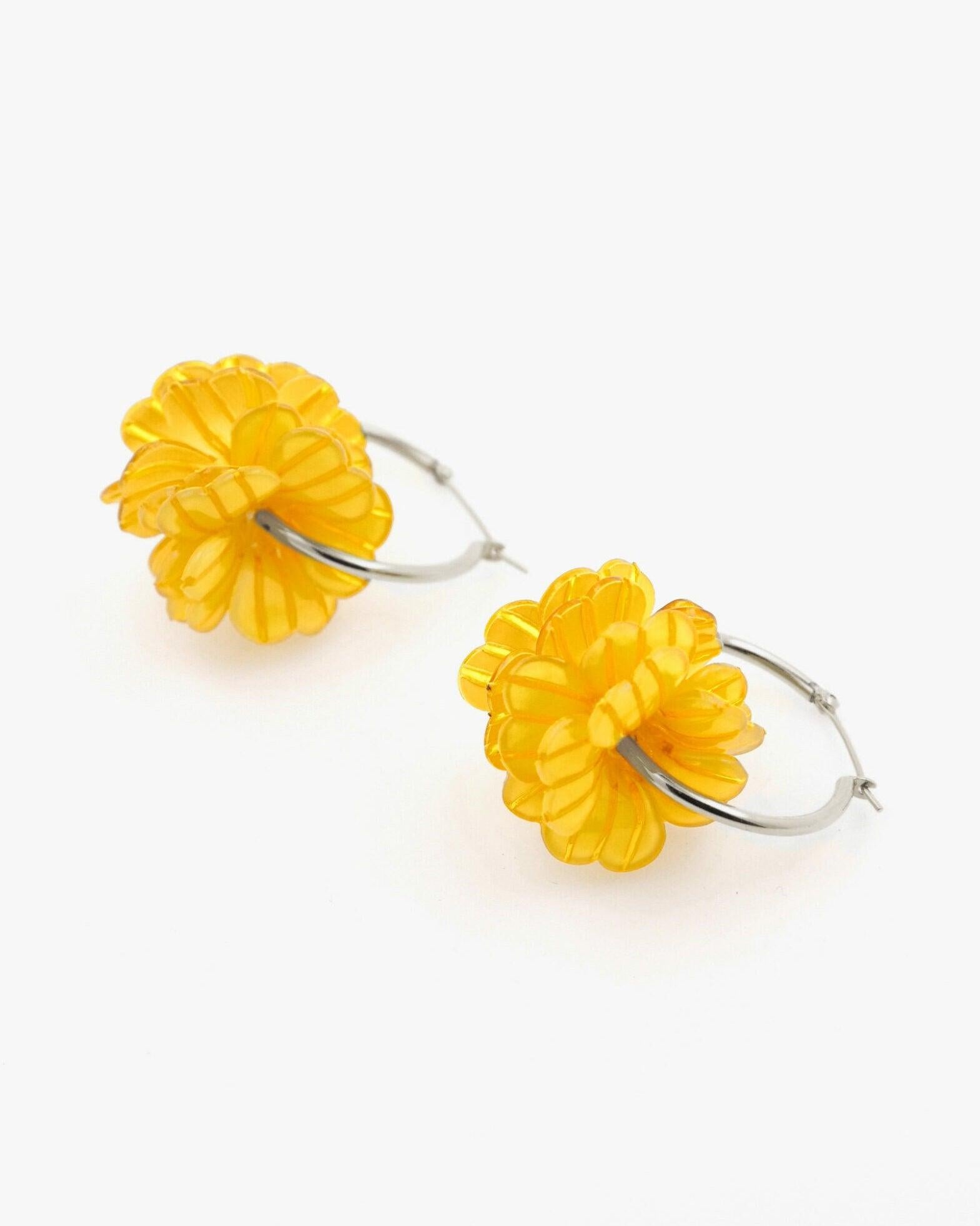 Bijoux creoles argent avec fleur jaune