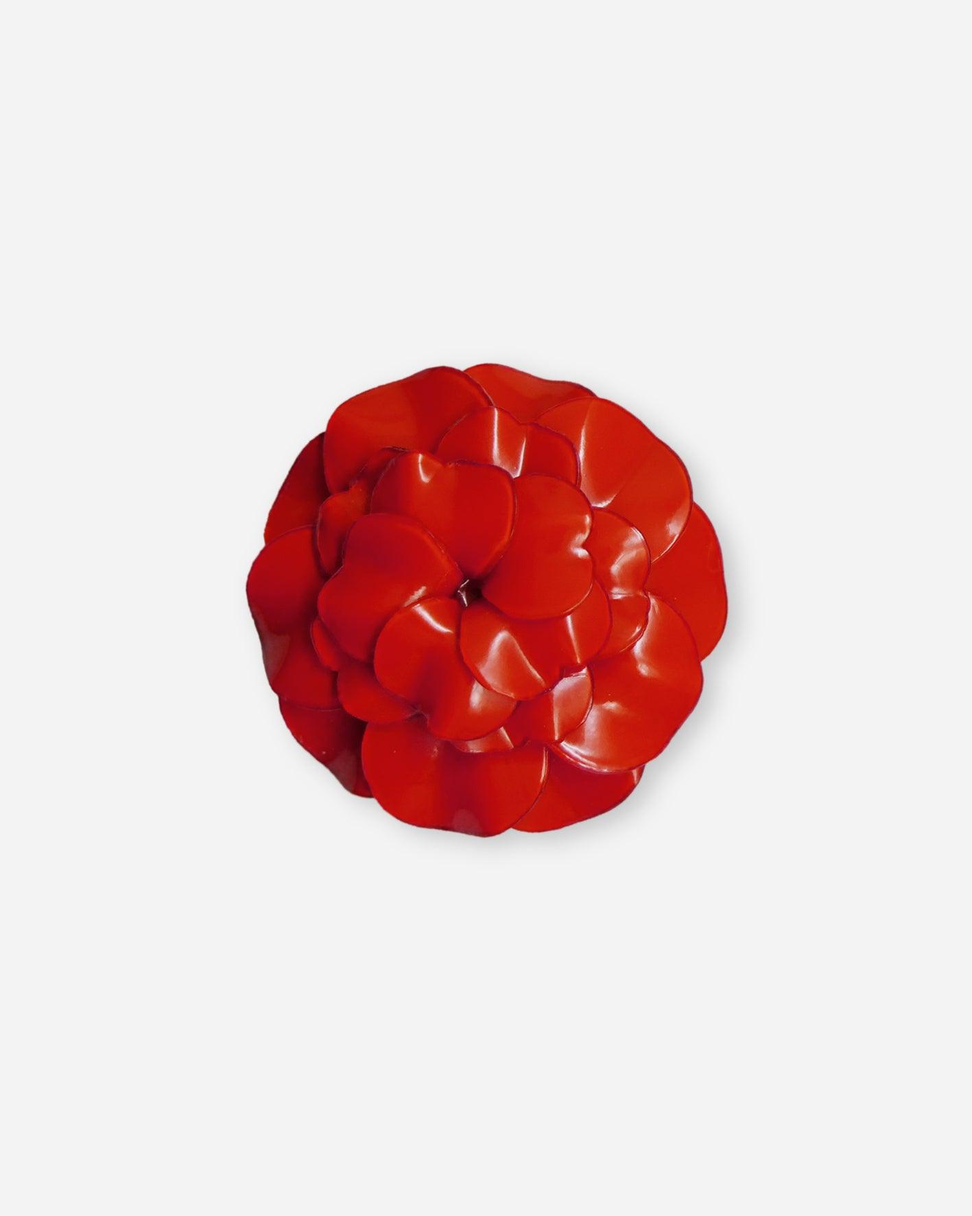 Broche fleurs mariage rouge