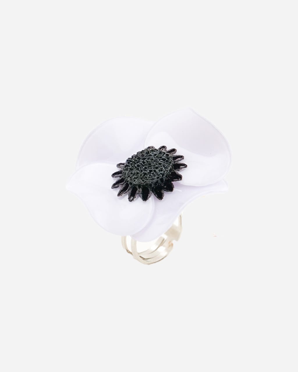 bague blanche artisanale, grande bague tendance Anémone pour femme fait en France Ciléa Paris
