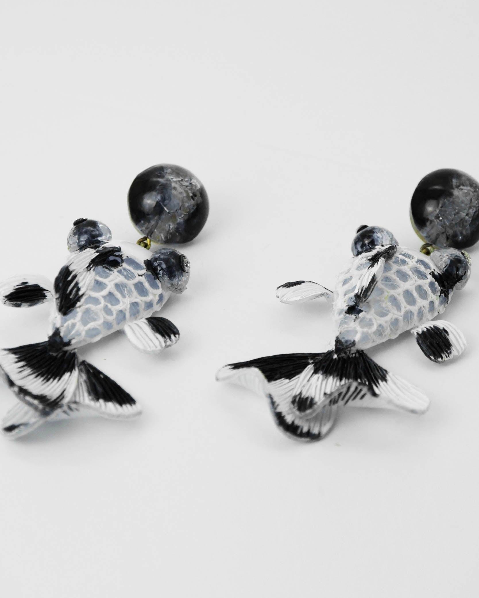 Boucles d'oreilles poissons tachetées dans notre bijouterie en ligne all-groups