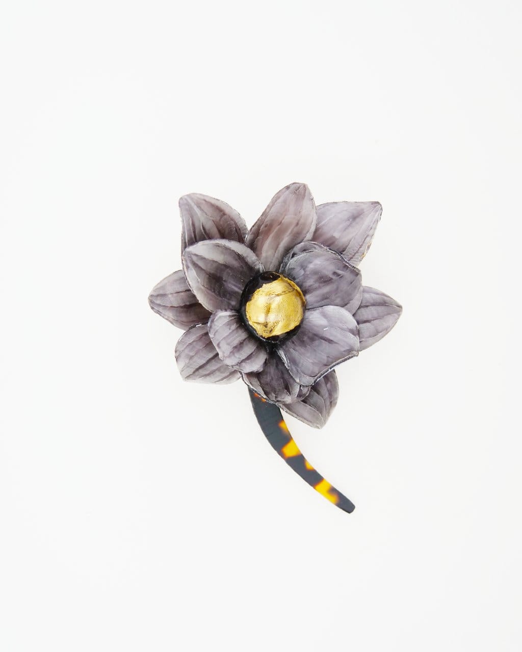 Tous nos bijoux créateur originaux sont uniques, c'est le cas de la pièce unique n°26 créée par les artisans Ciléa Paris.