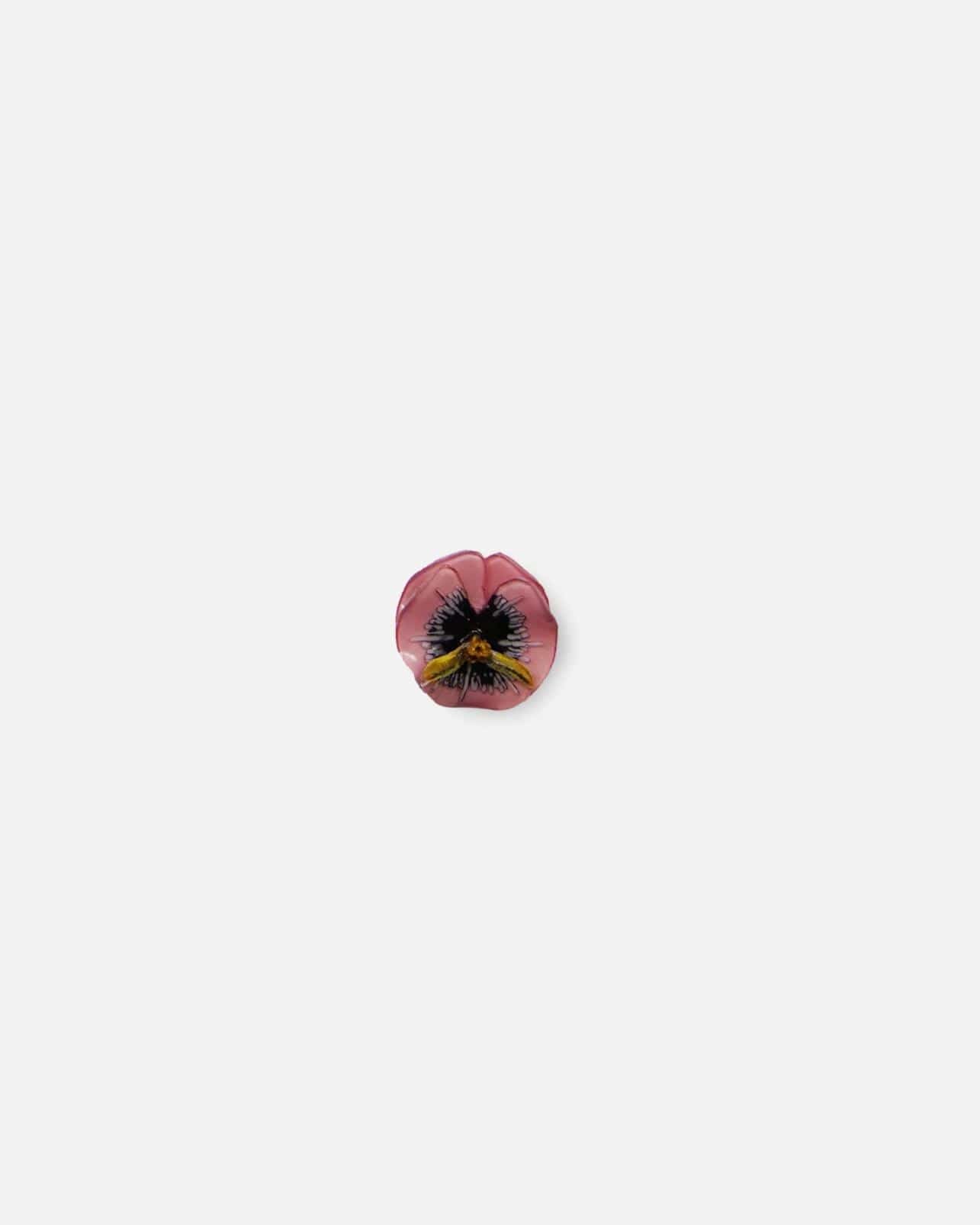 Petit pin's fleur de couleur rose