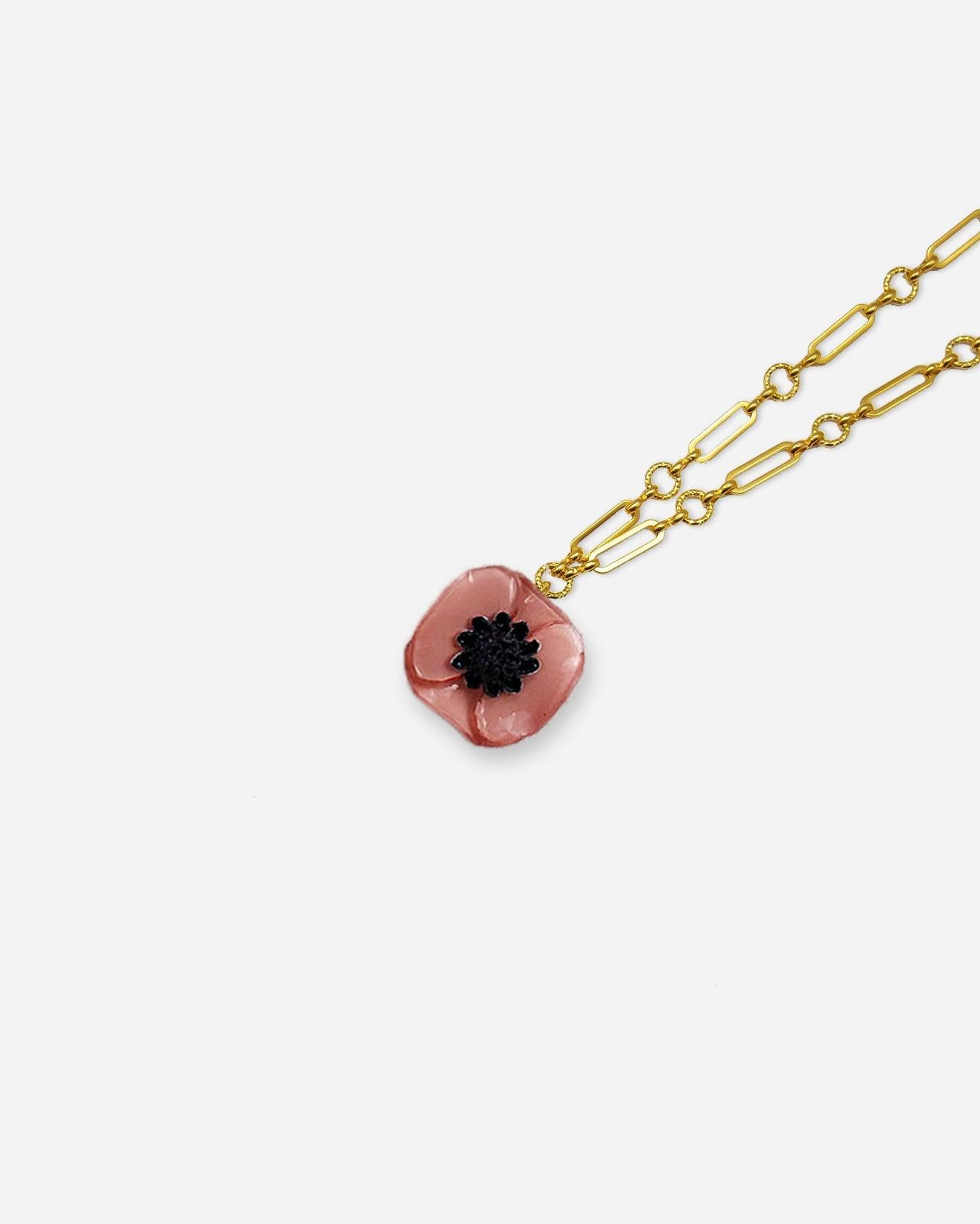 Petit collier sautoir fantaisie fleuri rose
