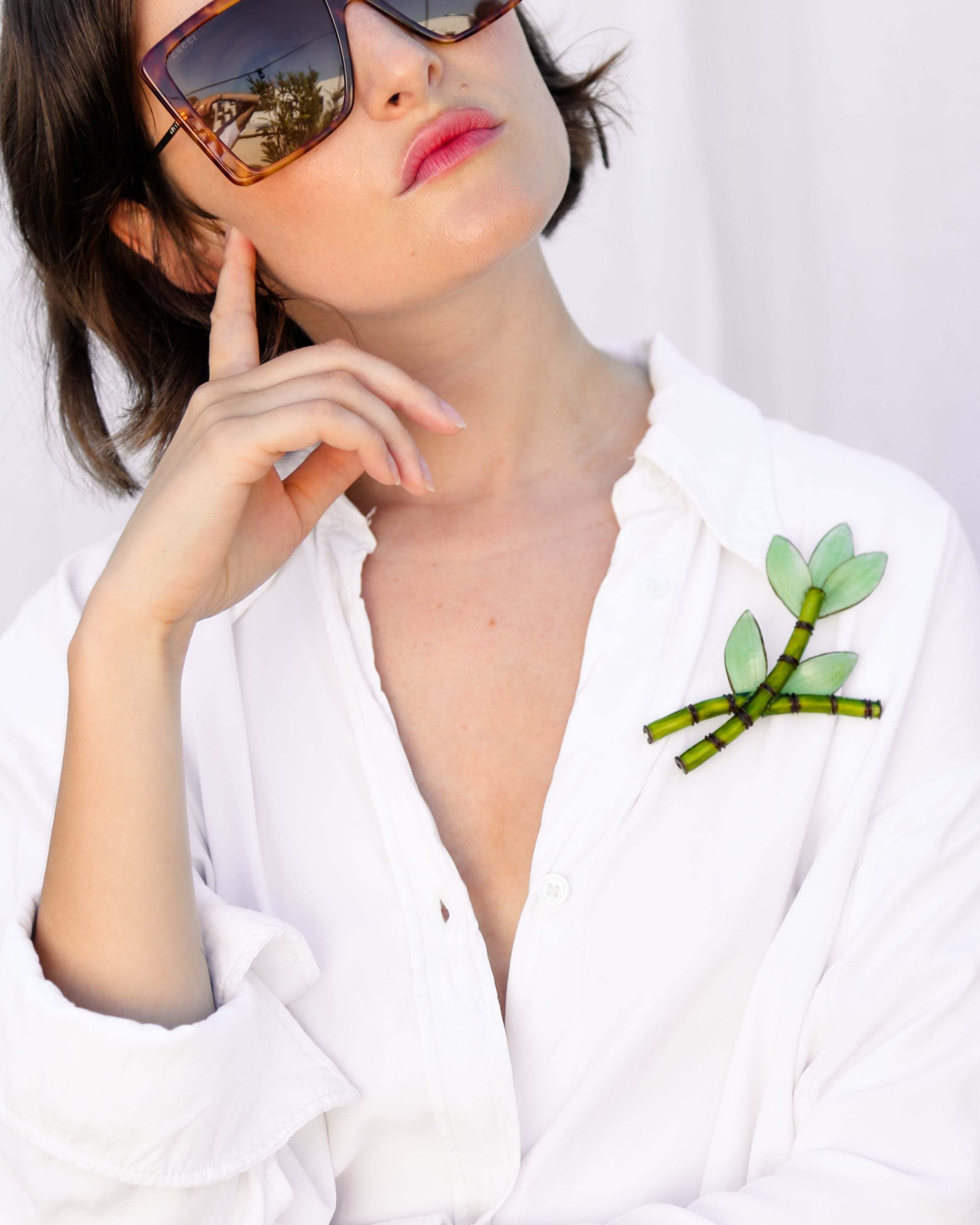 broche femme en forme de bambou nature