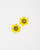 all-groups ces bijoux jaunes sont des boucles doreilles tendance pour jeune femme