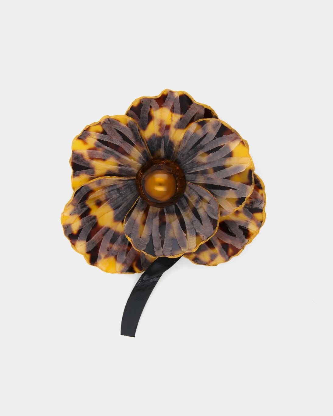 Broche tendance léopard Bruno, un bijou fantaisie artisanal signé Ciléa Paris.