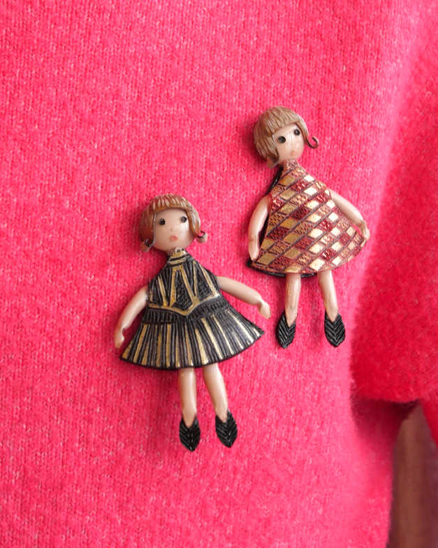 all-groups Broches fantaisie femme en forme de petites filles 