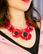 all-groups collier artisanal femme composé de 7 grandes anémones rouges