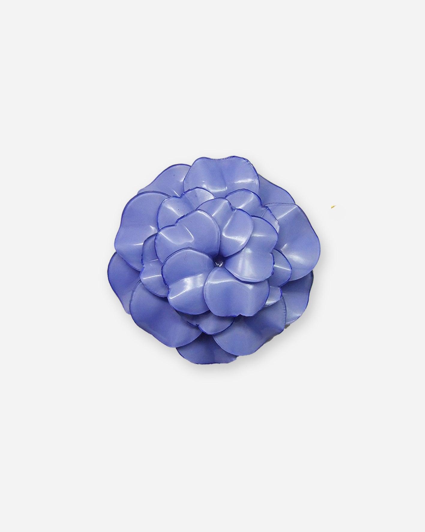 broche fleur mariage couleur bleuet